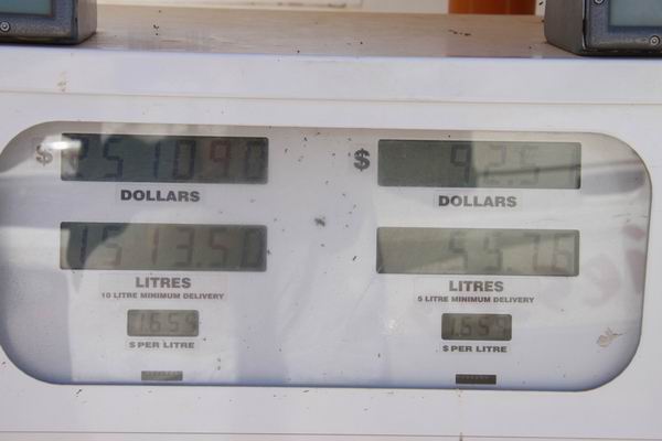 Niet de verkeerde pomp afrekenen...
Wij hebben 55 liter getankt, de andere pomp ruim 1500 liter...