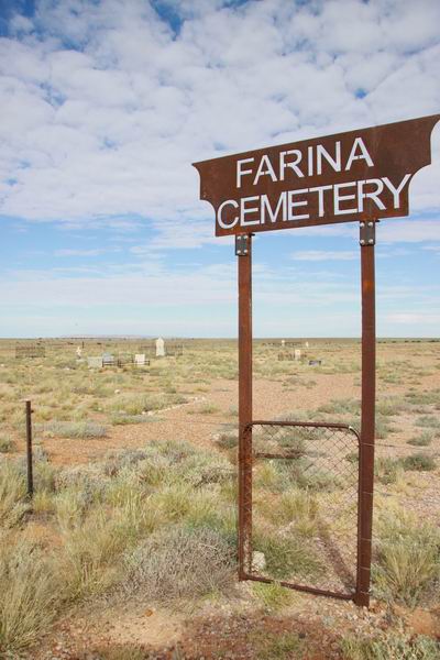 Farina Cemetery.
Ruimtelijke begraafplaats.