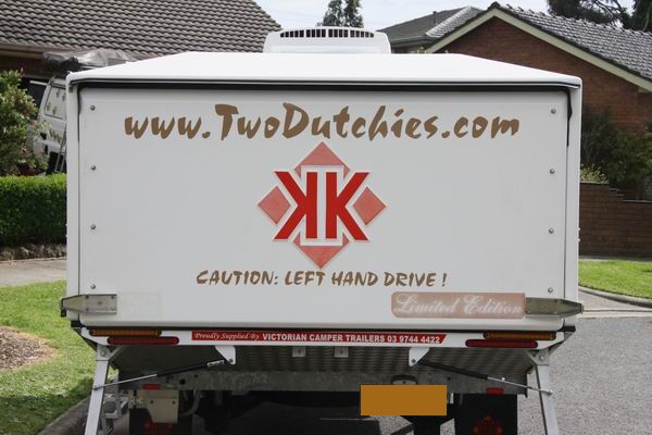 Rondje buitenkant - ingeschoven Onze eigen bestickering al deels klaar, pootjes volgen nog.