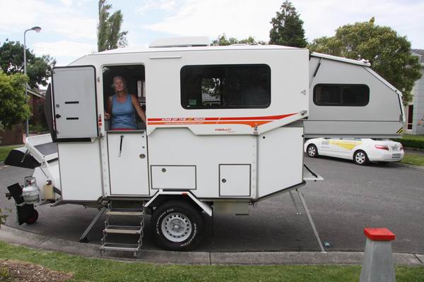 Stap 3 - Bed uitschuiven 
En weer een beetje inschuiven met de lier om alles goed af te dichten.