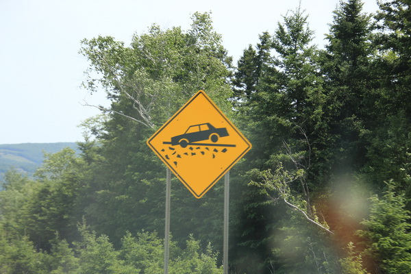 Noodstop plaats met grind niet voor personenauto's