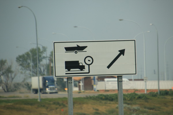 Vrachtwagen weegpunt en vaartuig inspectie