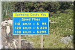 Snelheidsboete informatie
Dit is op een 90 km/u weg, geen wonder dat ze standaard 10km/u te hard rijden... koopje
Behalve dat het ook rijbewijs punten kost (ander bord)