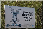 Gooi je afval niet in mijn tuin 